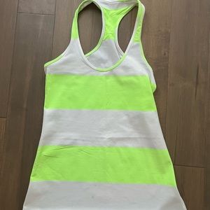 Lululemon green and white tank top S